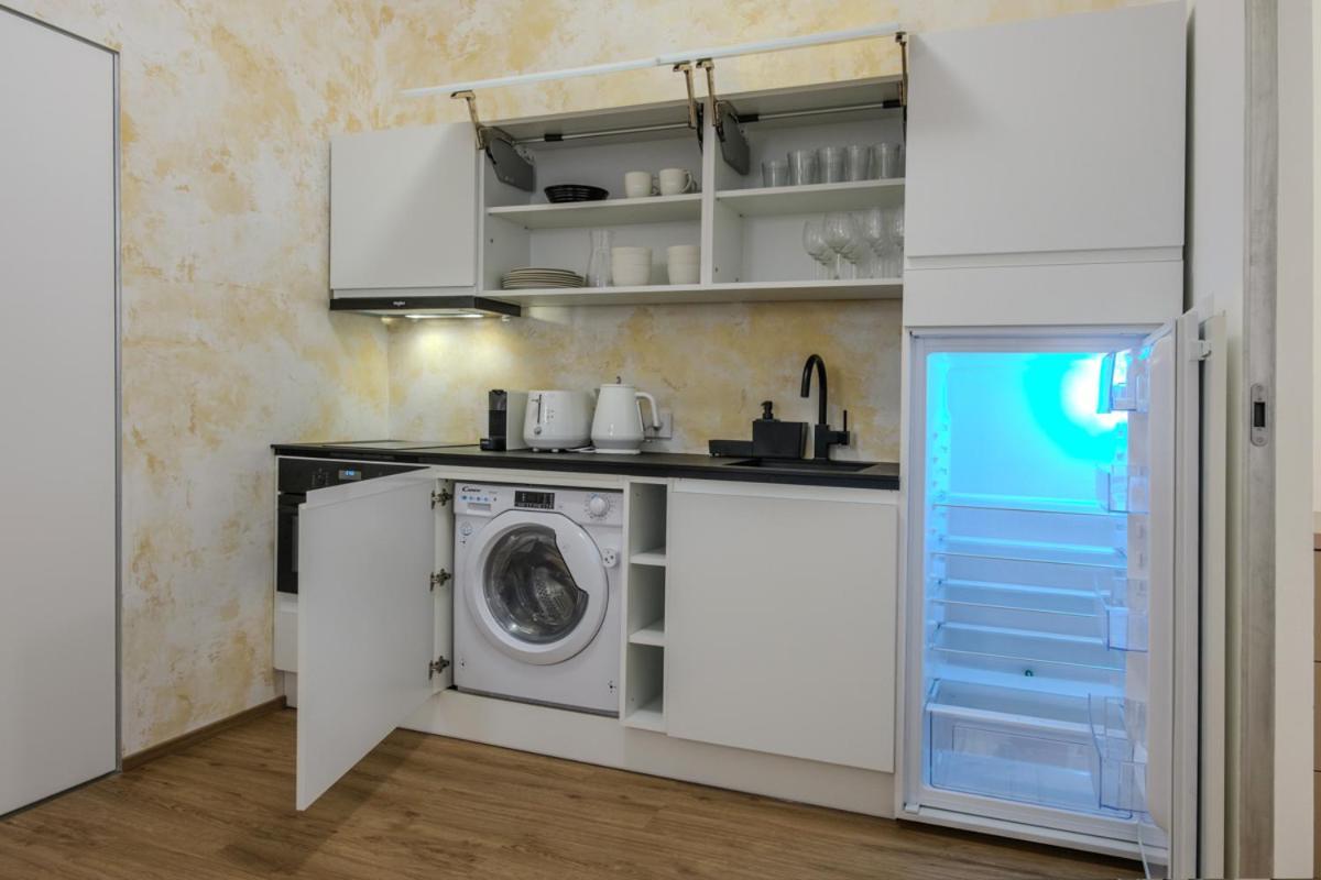 Apartman V Srdci Prahy Prague Exterior photo